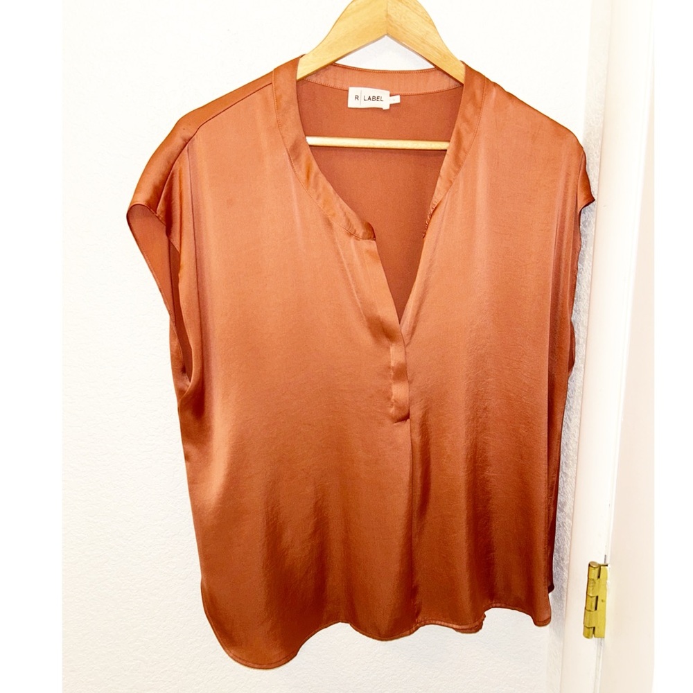 R LABEL Satin Capped Sleeve Tulip Hem Deep V-Neck Soft Copper Penny SZ: Large